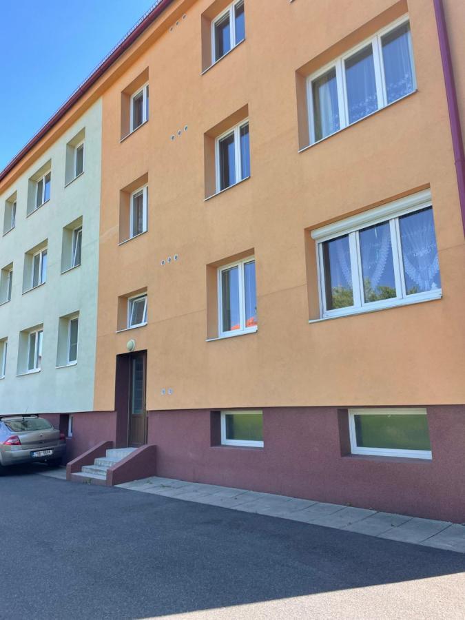 Apartman V Kratke Kamenicky Senov Exterior photo